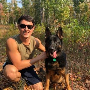 Meet your Posher, Angelo